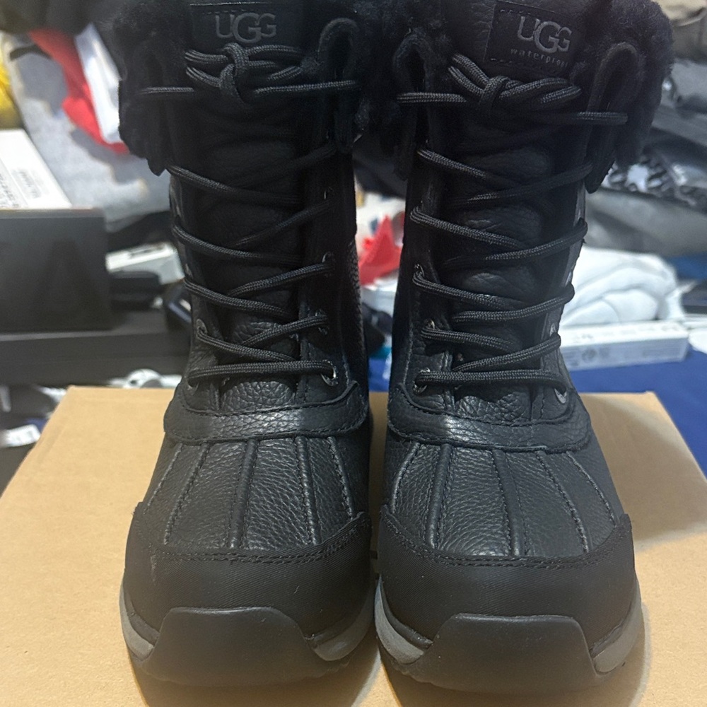 UGG Adirondack BOOT III